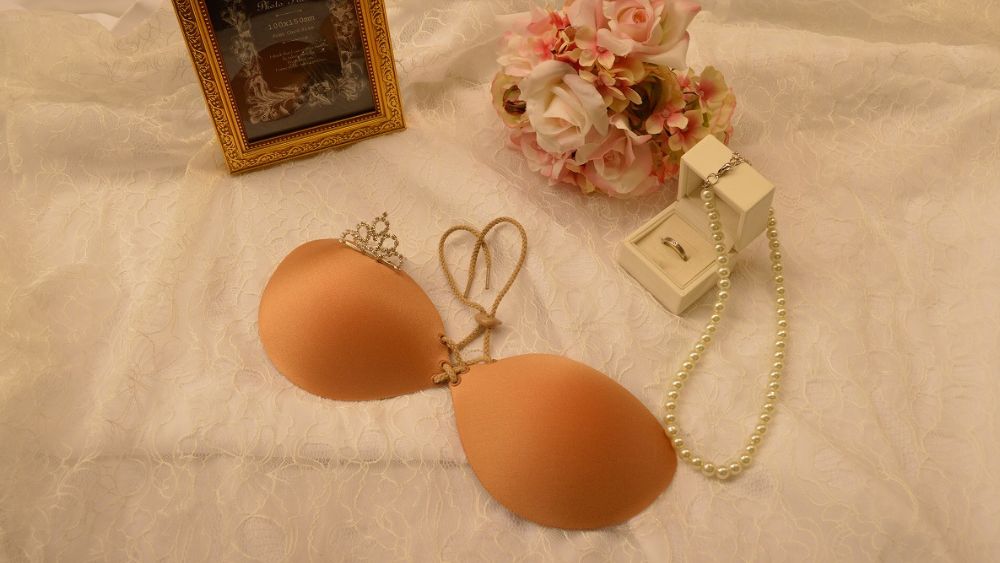 実際に結婚式にヌーブラを使った人の口コミ
